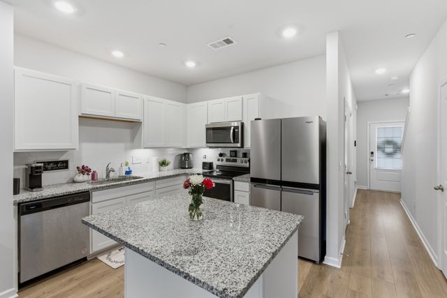 158 Grayson Cir, Chapel Hill, TN 37034