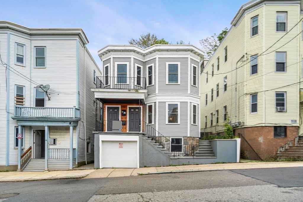 50 Cottage St 1, Chelsea, MA 02150
