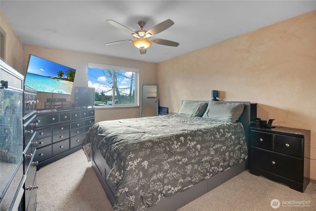 910 127th Street Ct E, Tacoma, WA 98445