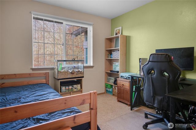 910 127th Street Ct E, Tacoma, WA 98445