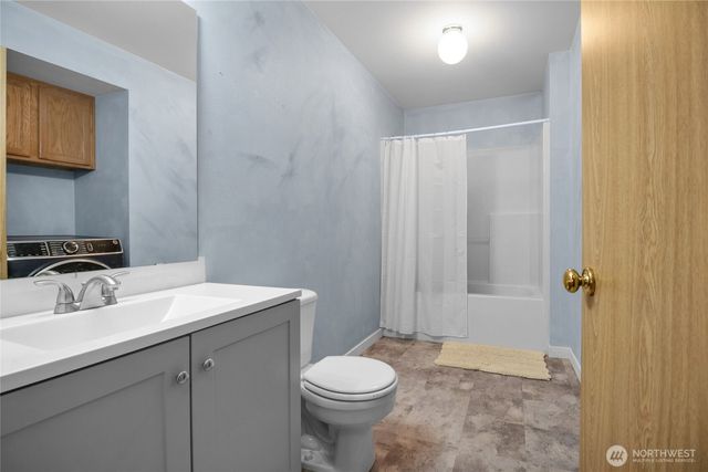 910 127th Street Ct E, Tacoma, WA 98445