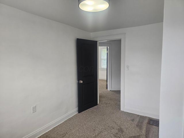 1472 E 25th Avenue, Columbus, OH 43211