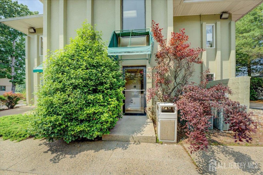 2515 Highway 516 Highway, Old Bridge, NJ 08857