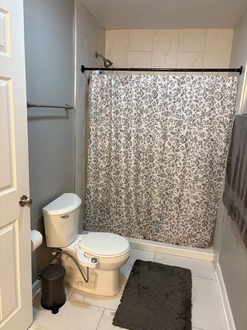 1127 Hertford Court 0, Wheaton, IL 60189