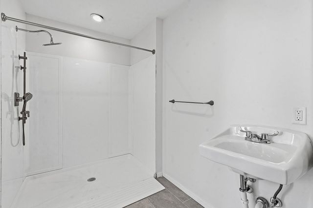 2106 Lamplight Village CIR A, Austin, TX 78727