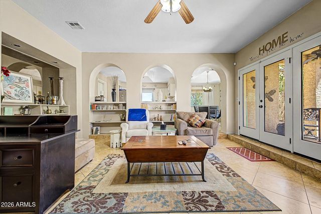 1610 N STAPLEY Drive 112, Mesa, AZ 85203
