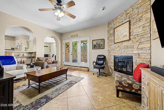 1610 N STAPLEY Drive 112, Mesa, AZ 85203
