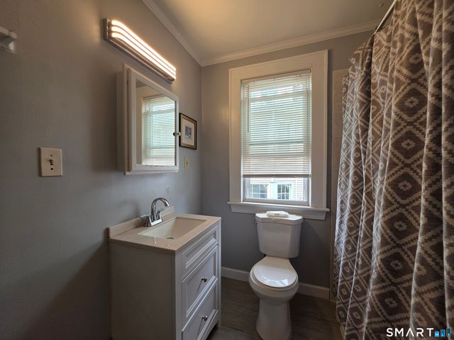70 Westfield Avenue, Bridgeport, CT 06606