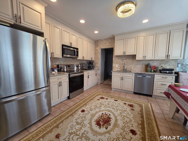 70 Westfield Avenue, Bridgeport, CT 06606