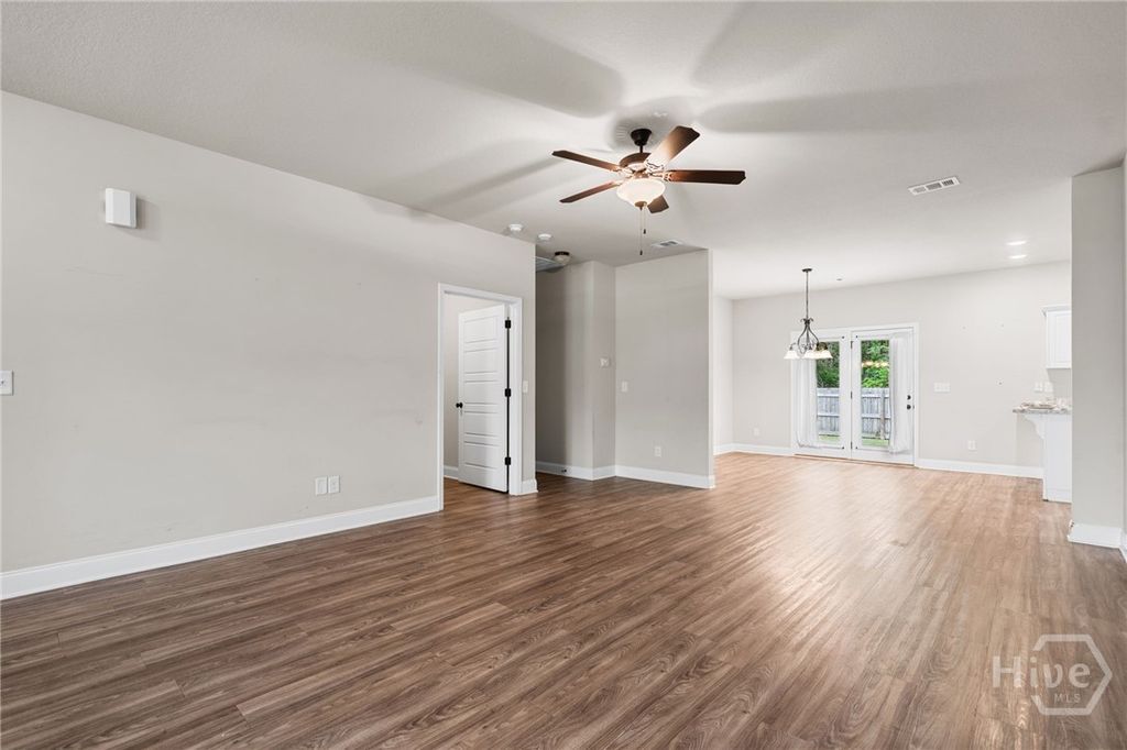 Image 10 of property listing at 211 Crosswinds Drive, Rincon, GA 31326