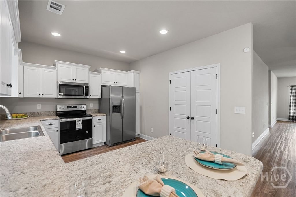 Image 13 of property listing at 211 Crosswinds Drive, Rincon, GA 31326