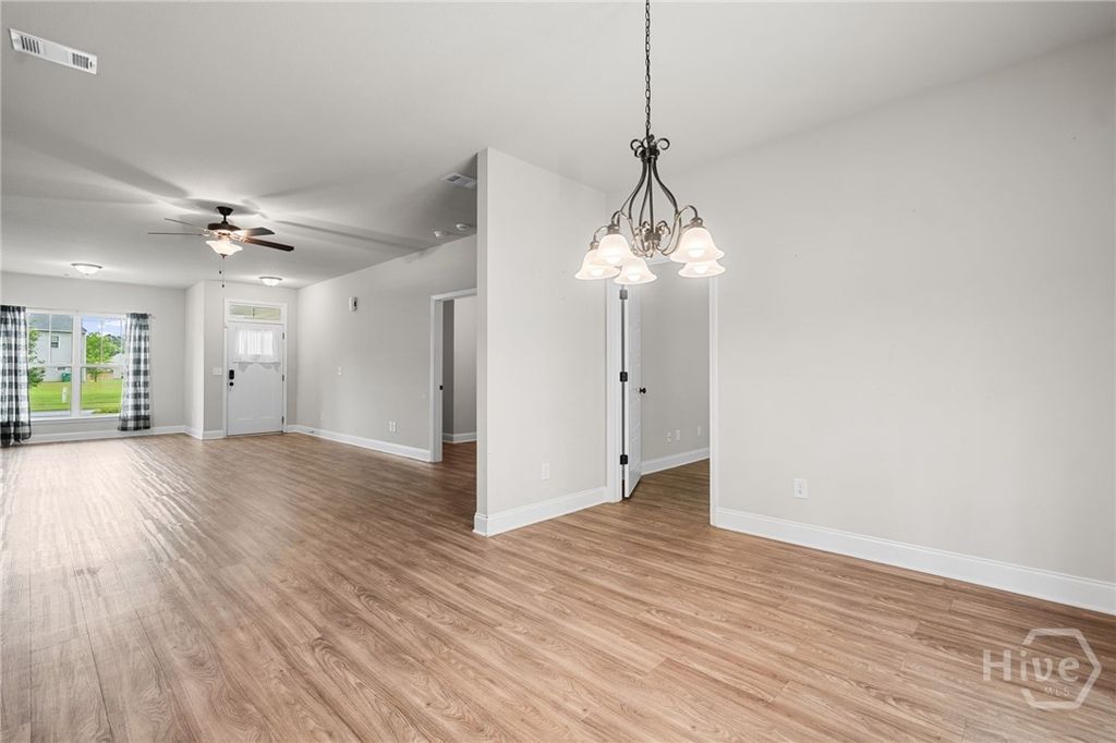 Image 8 of property listing at 211 Crosswinds Drive, Rincon, GA 31326