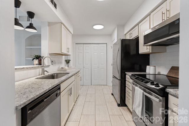 3505 Colony Crossing Drive, Charlotte, NC 28210