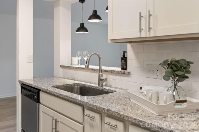 3505 Colony Crossing Drive, Charlotte, NC 28210