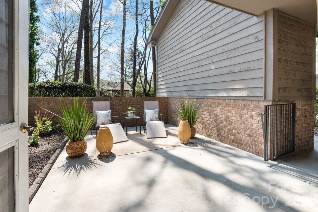 3505 Colony Crossing Drive, Charlotte, NC 28210