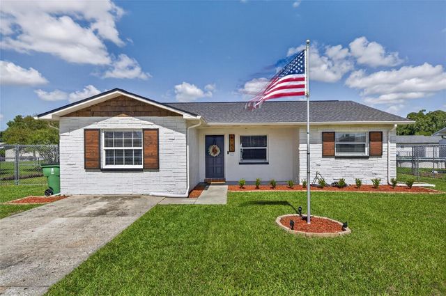 6145 17TH STREET, Zephyrhills, FL 33542