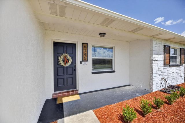 6145 17TH STREET, Zephyrhills, FL 33542
