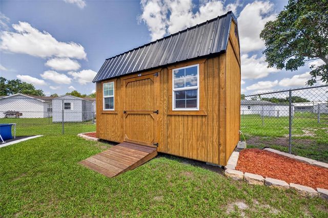 6145 17TH STREET, Zephyrhills, FL 33542