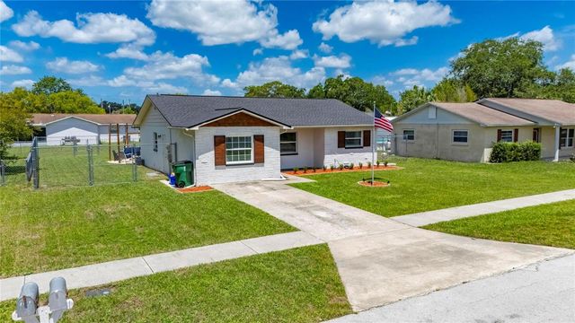 6145 17TH STREET, Zephyrhills, FL 33542