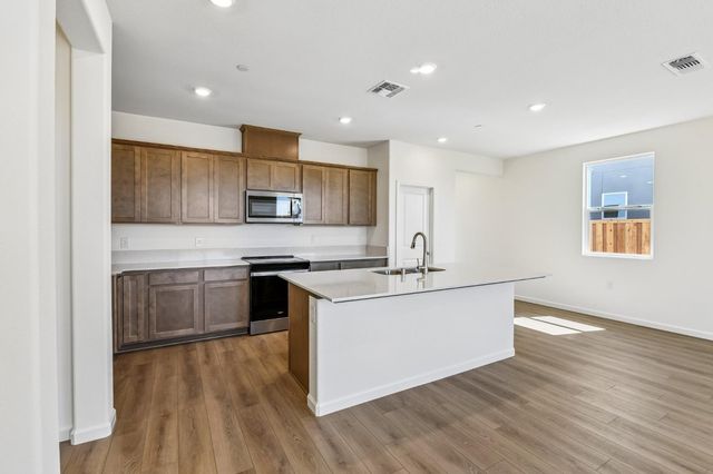 266 Victorious St, Manteca, CA 95337
