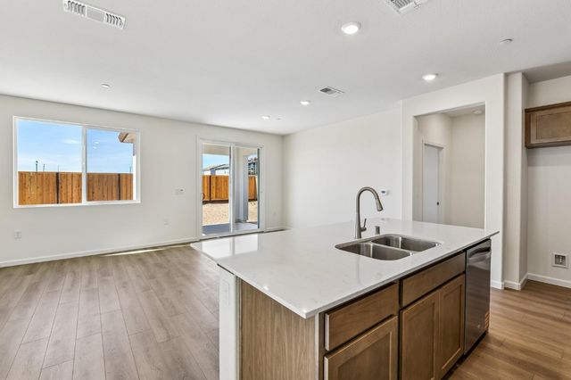266 Victorious St, Manteca, CA 95337