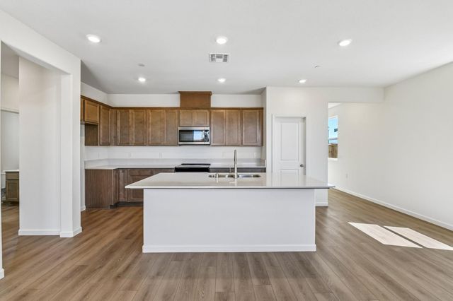 266 Victorious St, Manteca, CA 95337