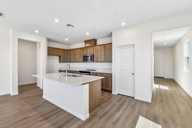266 Victorious St, Manteca, CA 95337