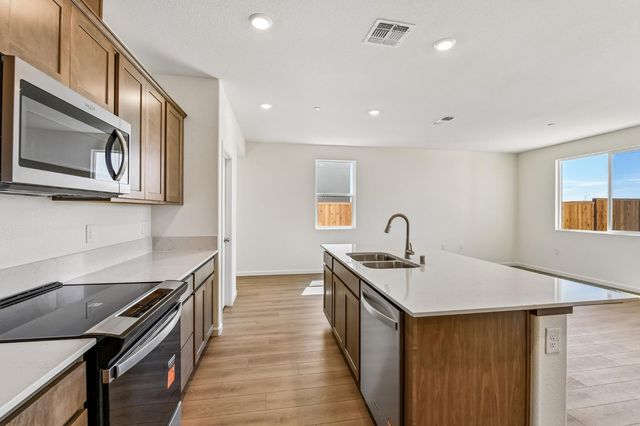 266 Victorious St, Manteca, CA 95337