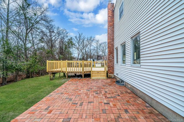 3 Lilac Lane, Port Jefferson Station, NY 11776