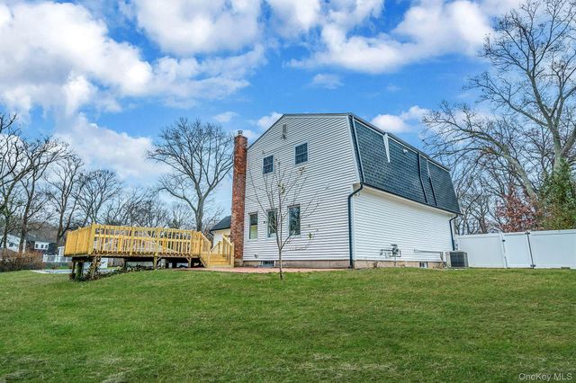 3 Lilac Lane, Port Jefferson Station, NY 11776