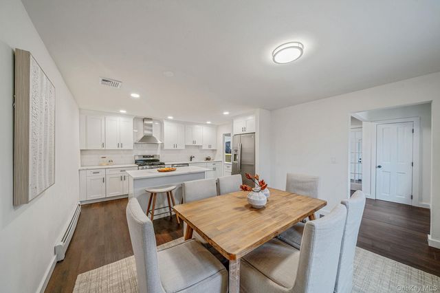 3 Lilac Lane, Port Jefferson Station, NY 11776