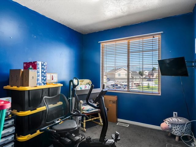 5495 MIDLAND DR, Roy, UT 84067