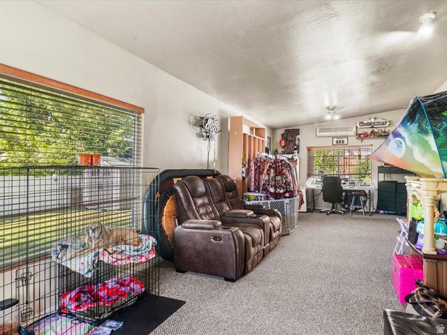 5495 MIDLAND DR, Roy, UT 84067