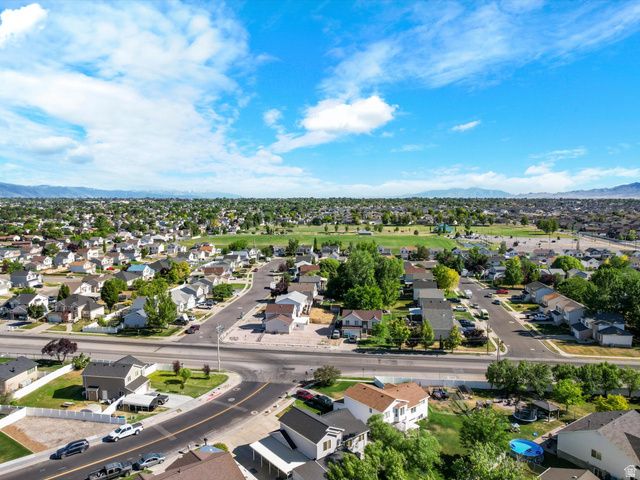 5495 MIDLAND DR, Roy, UT 84067