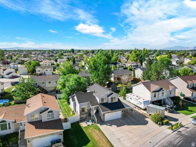 5495 MIDLAND DR, Roy, UT 84067