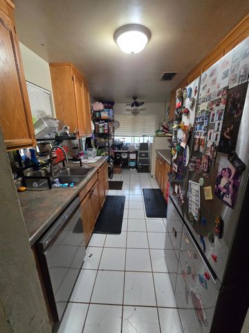 6333 Whitecliff Way, North Highlands, CA 95660