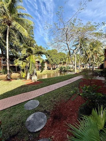 760 SE 2nd Ave D112, Deerfield Beach, FL 33441