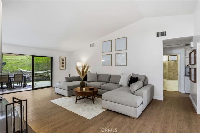 22207 Vacation, Canyon Lake, CA 92587