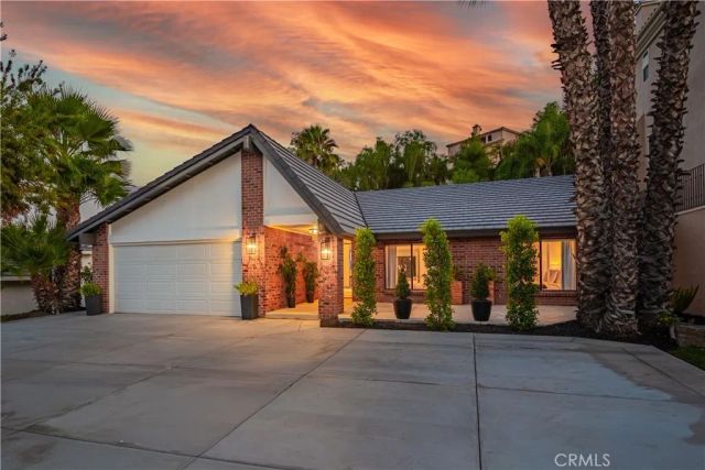 22207 Vacation, Canyon Lake, CA 92587