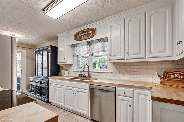 1781 Winchester Heights Drive, Asheboro, NC 27205