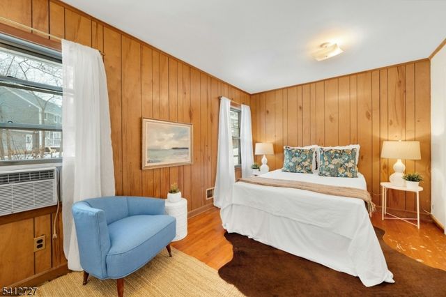 122 Orchard Pl, Ramsey Boro, NJ 07446