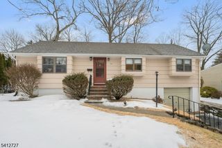 122 Orchard Pl, Ramsey Boro, NJ 07446