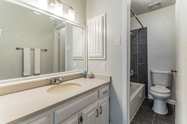 875 Dublin Drive B, Richardson, TX 75080