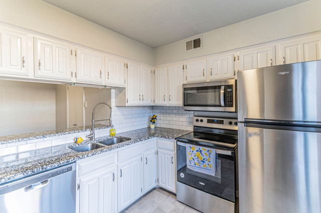 875 Dublin Drive B, Richardson, TX 75080