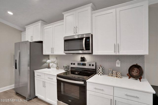 2496 COLD STREAM Lane, Green Cove Springs, FL 32043