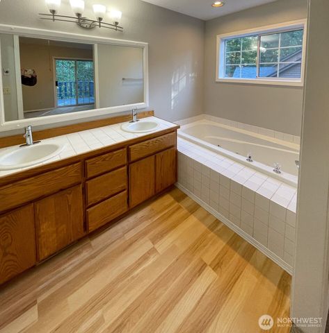 2619 NW Walnut Loop, Olympia, WA 98502