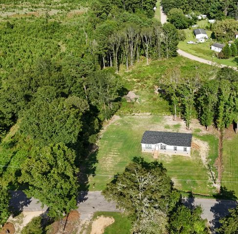 1665 Lake Shore Drive, Manning, SC 29102