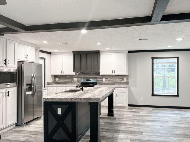 1665 Lake Shore Drive, Manning, SC 29102