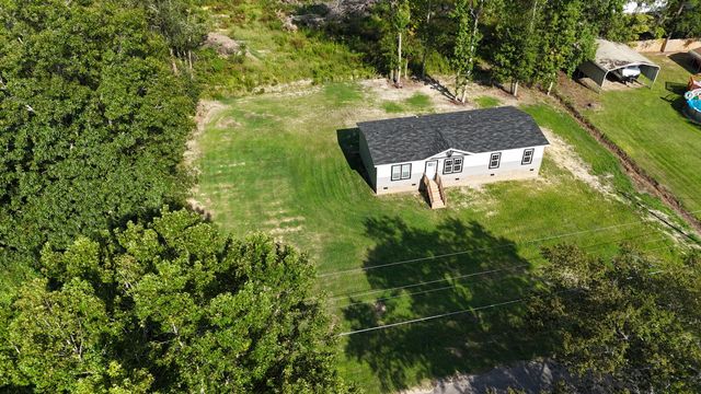 1665 Lake Shore Drive, Manning, SC 29102