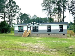1665 Lake Shore Drive, Manning, SC 29102